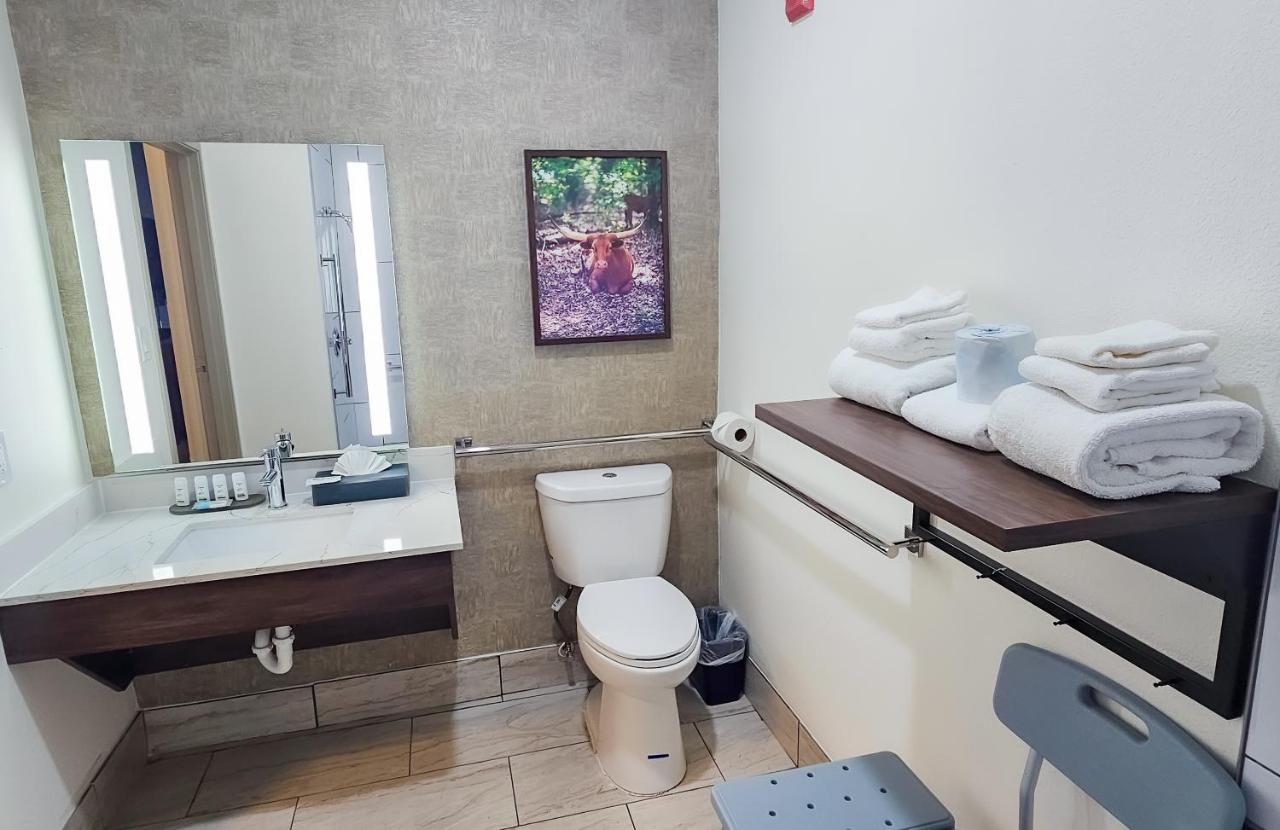 Queen Room with Two Queen Beds - Disability Access at La Quinta Inn & Suites by Wyndham Dallas Mesquite