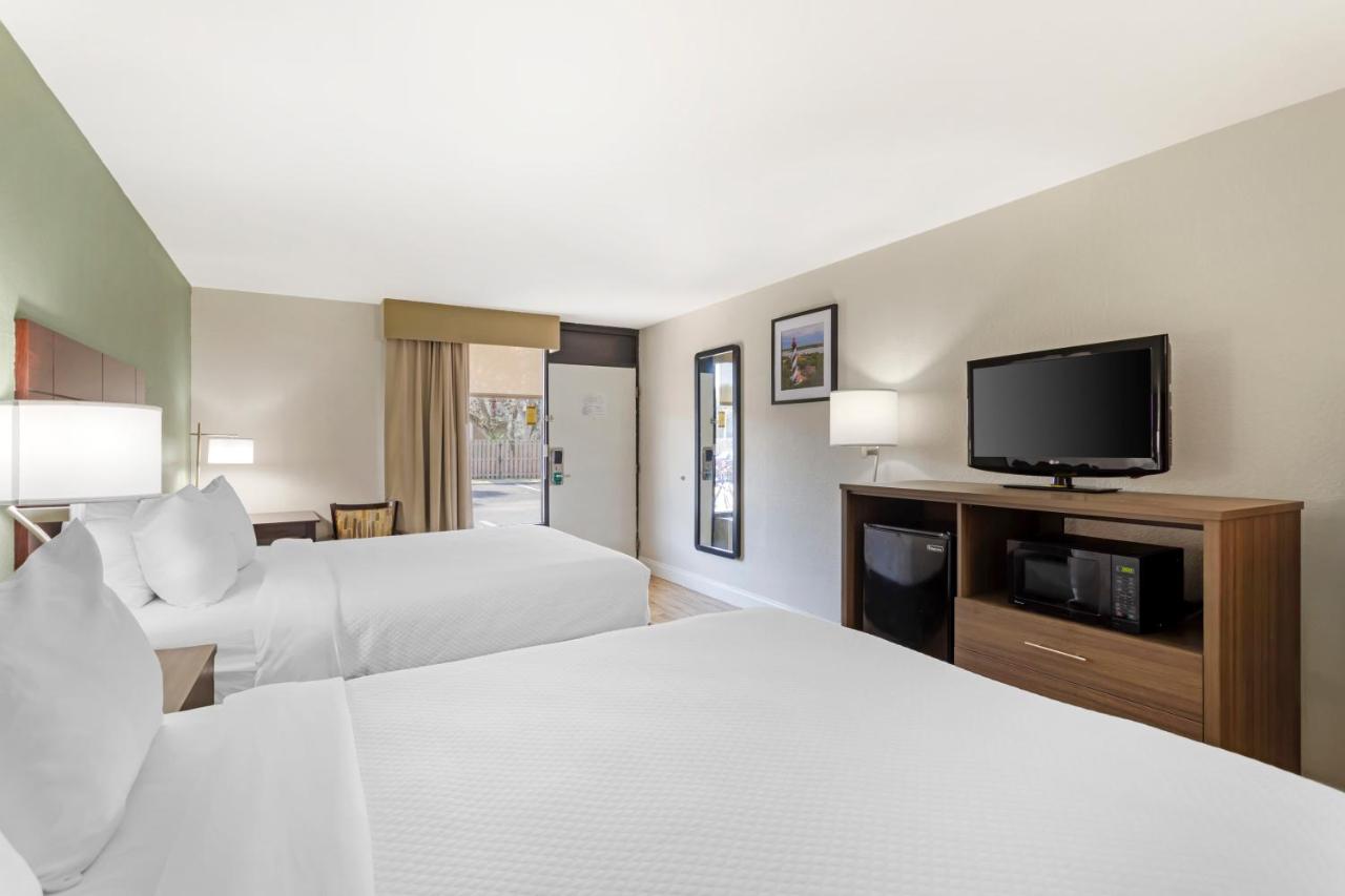 | Quality Inn & Suites St Augustine Beach