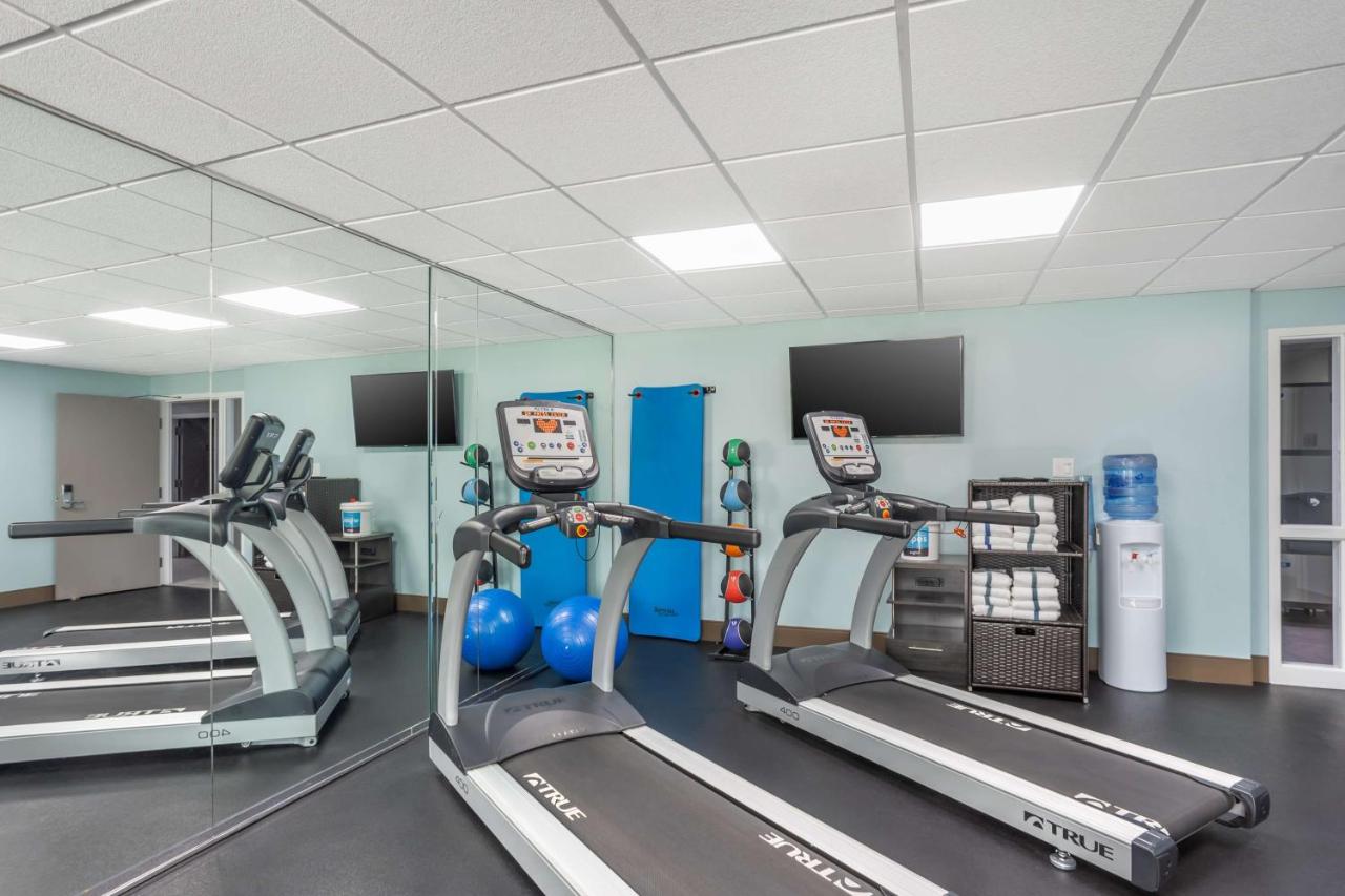 | Best Western Plus Wilkes Barre-Scranton Airport Hotel