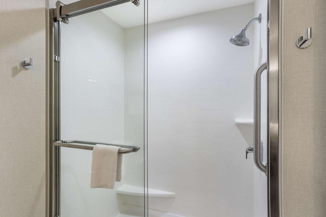 | Best Western Plus Wilkes Barre-Scranton Airport Hotel