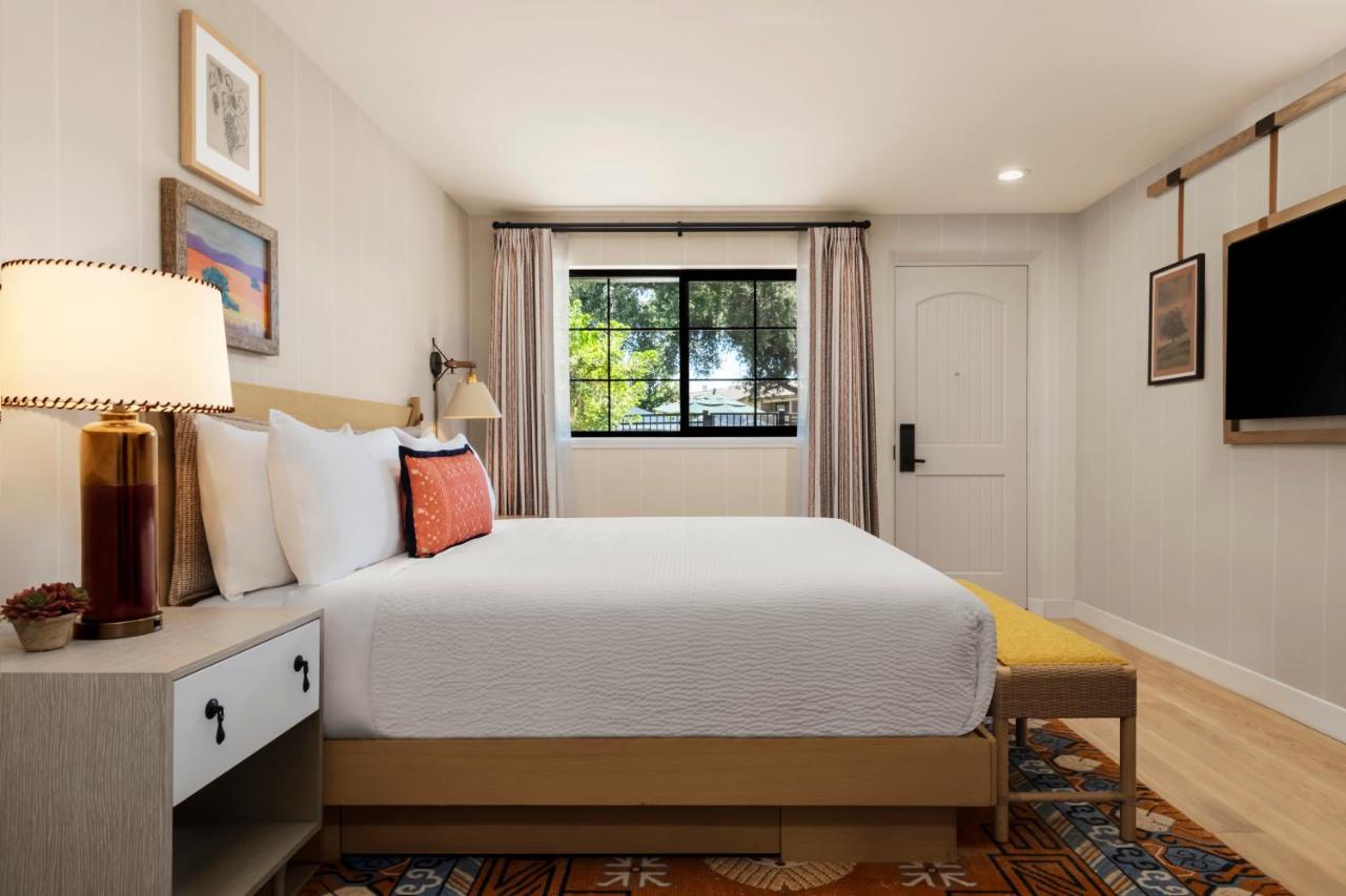  | Paso Robles Inn