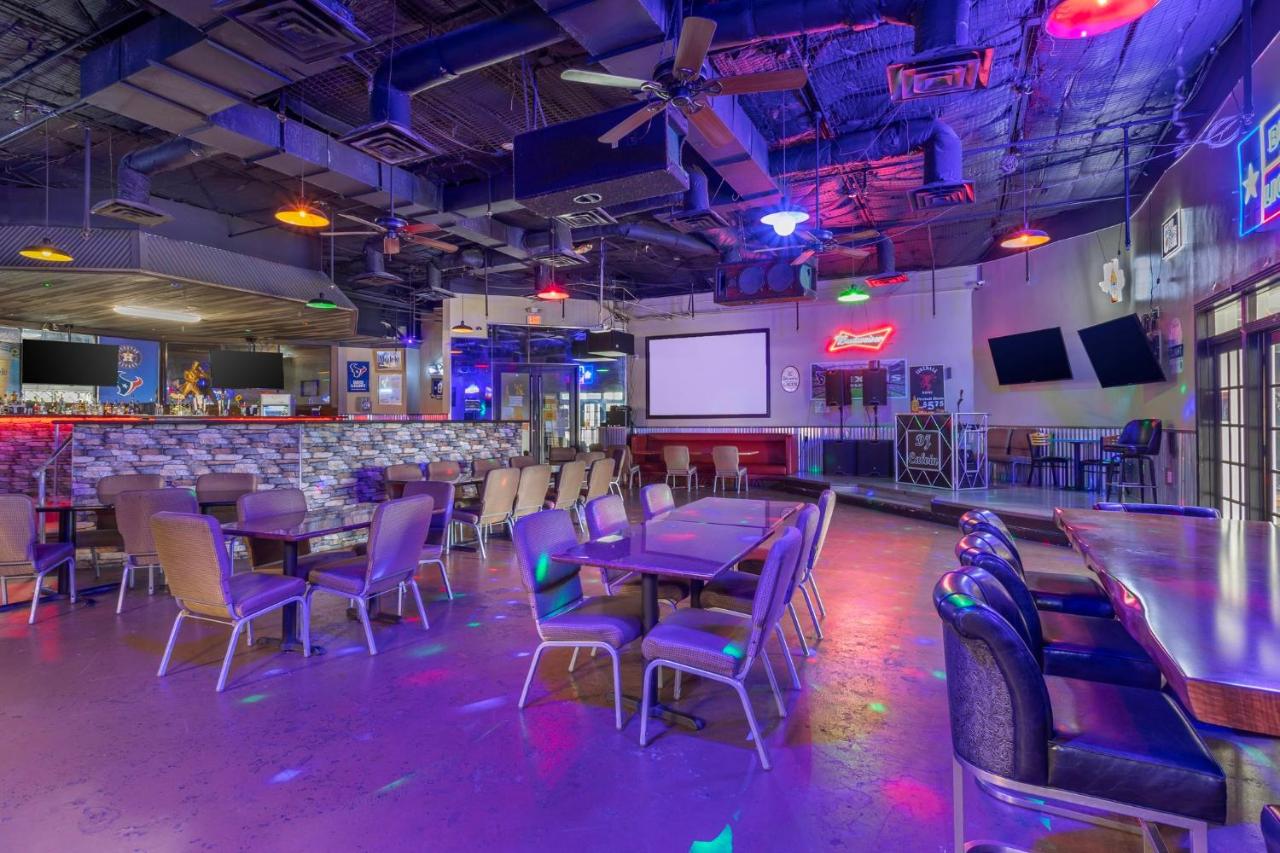 | Americas Best Value Inn & Suites-Texas City/La Marque