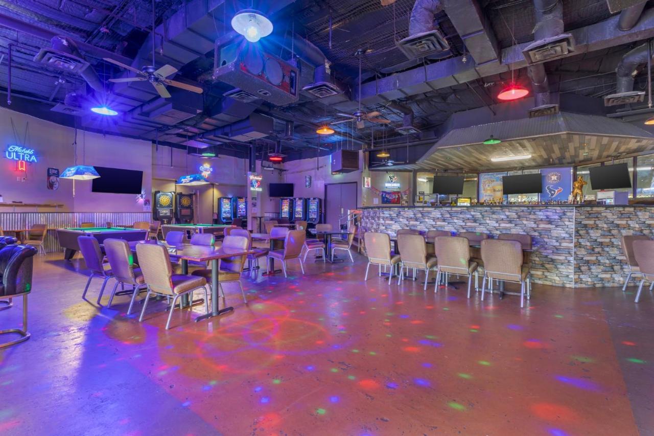 | Americas Best Value Inn & Suites-Texas City/La Marque