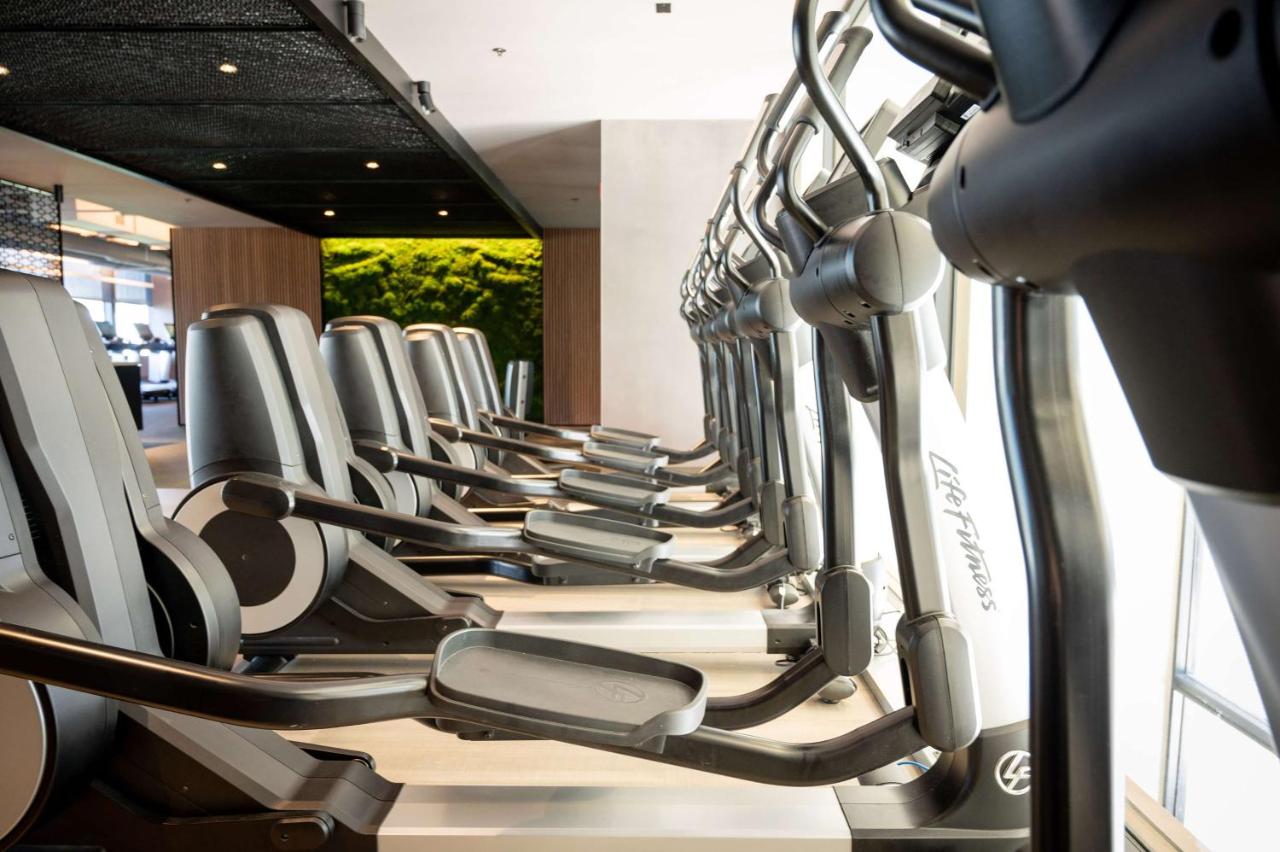  | Hilton Chicago O'Hare Airport
