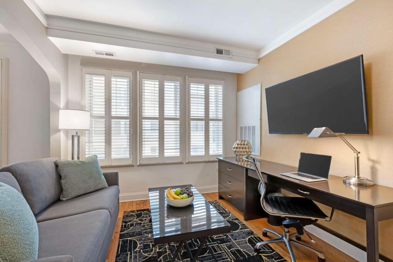 | Best Western Plus Hawthorne Terrace Hotel