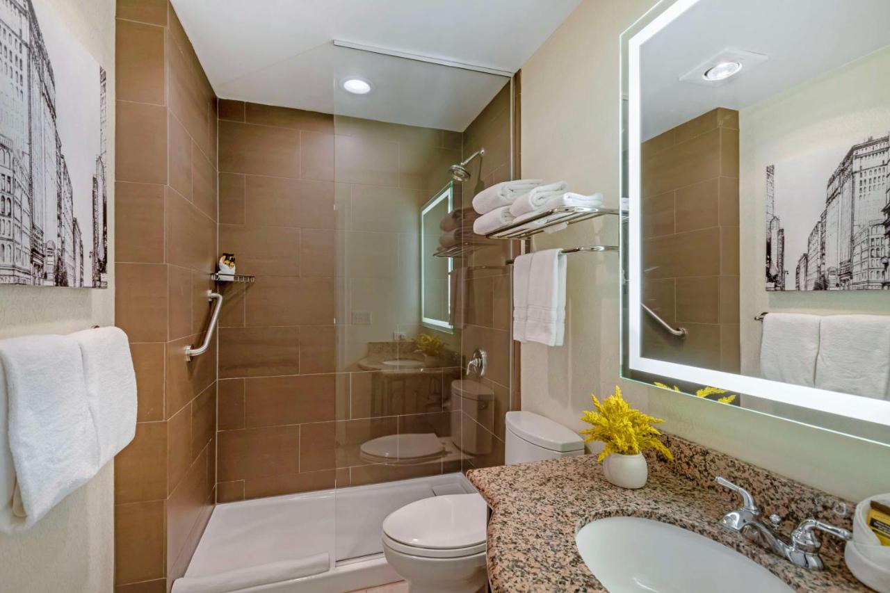 | Best Western Plus Hawthorne Terrace Hotel