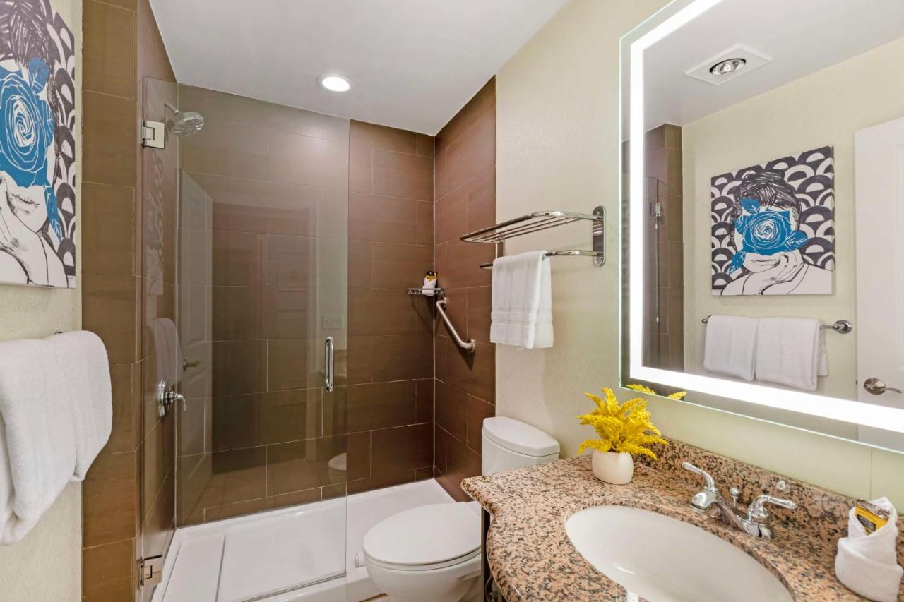 | Best Western Plus Hawthorne Terrace Hotel