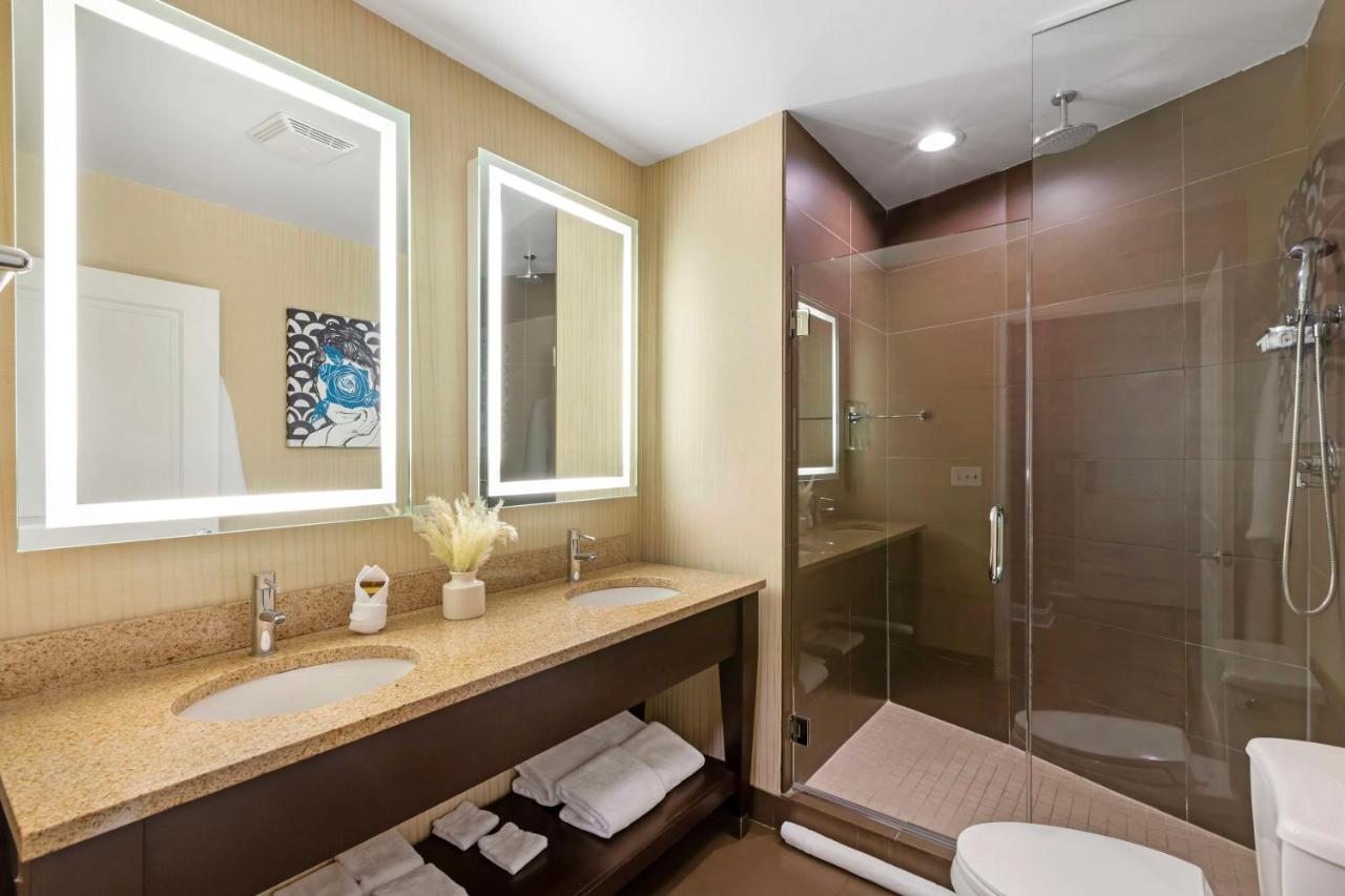 | Best Western Plus Hawthorne Terrace Hotel