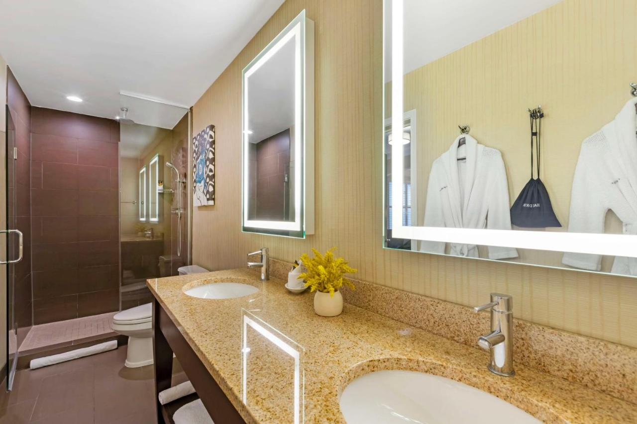| Best Western Plus Hawthorne Terrace Hotel