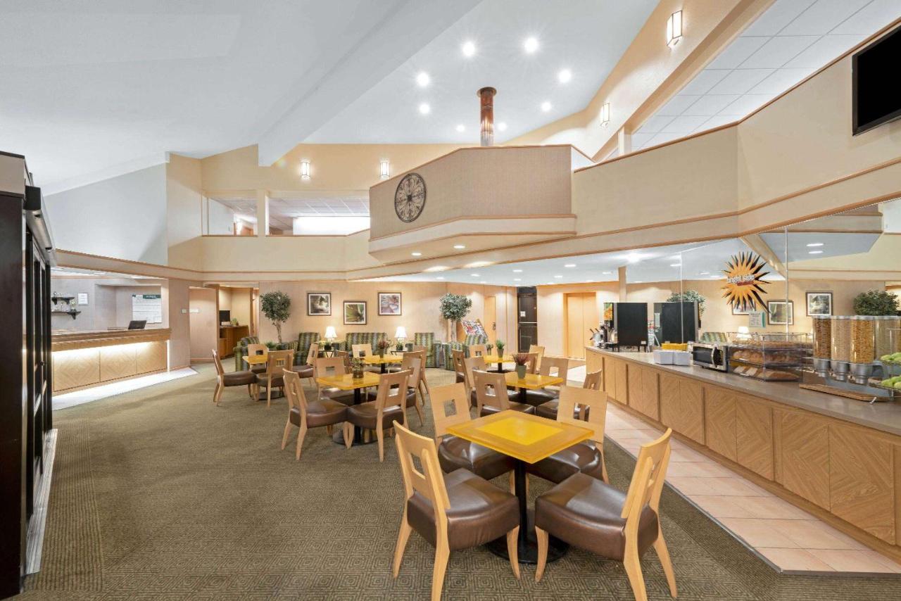 | La Quinta Inn & Suites by Wyndham Salt Lake City - Layton