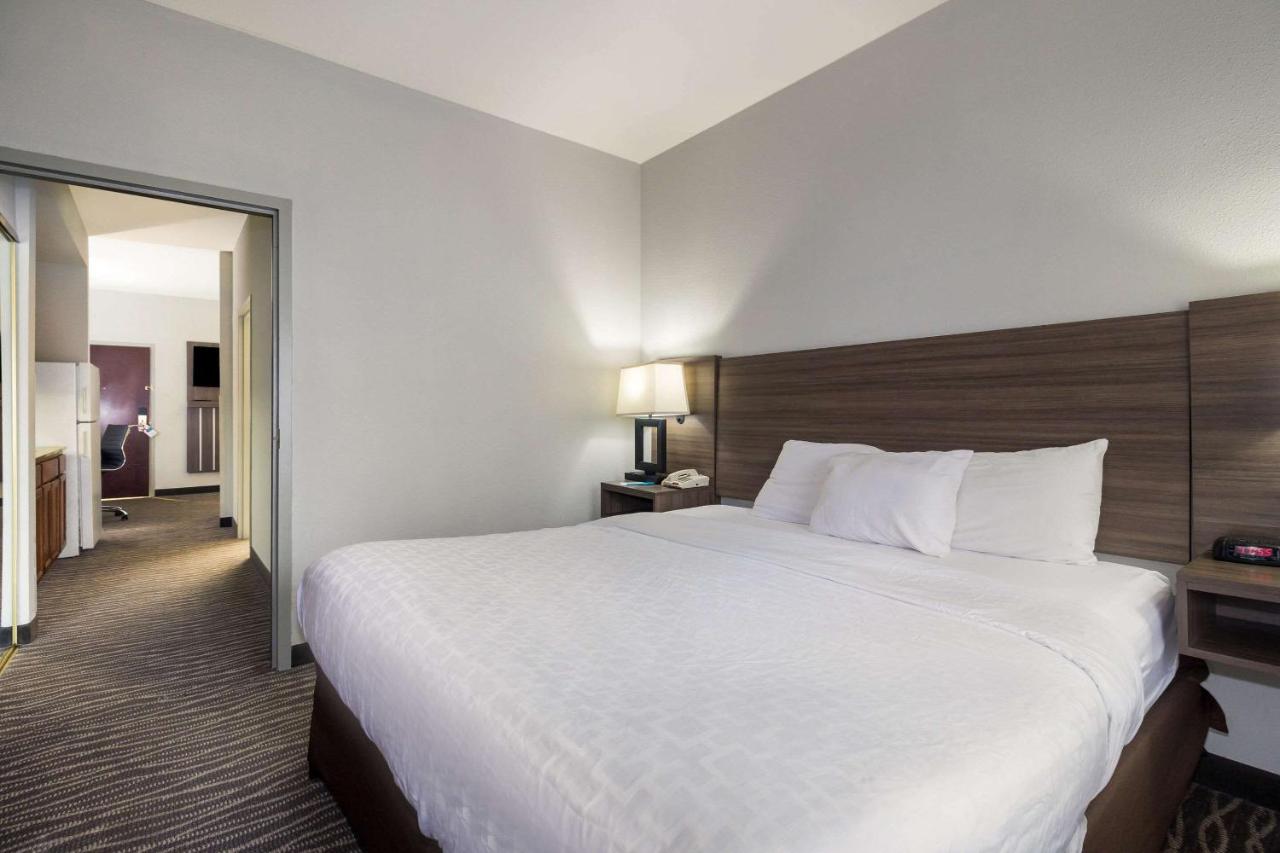 King Suite with Sofa Bed - Non Smoking at Clarion Pointe Charleston - West Ashley