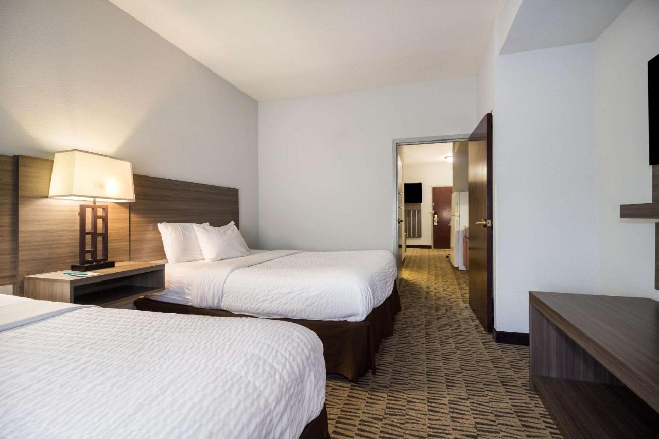 Queen Suite with Two Queen Beds - Accessible/Non Smoking at Clarion Pointe Charleston - West Ashley