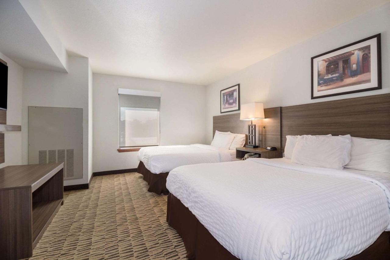 Queen Suite with Two Queen Beds and Sofabed - Accessible/Non Smoking at Clarion Pointe Charleston - West Ashley
