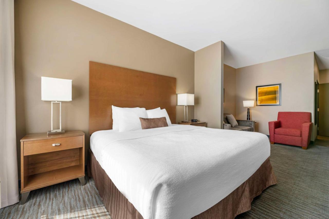 King Suite - Disability Access at Best Western Plus Jefferson