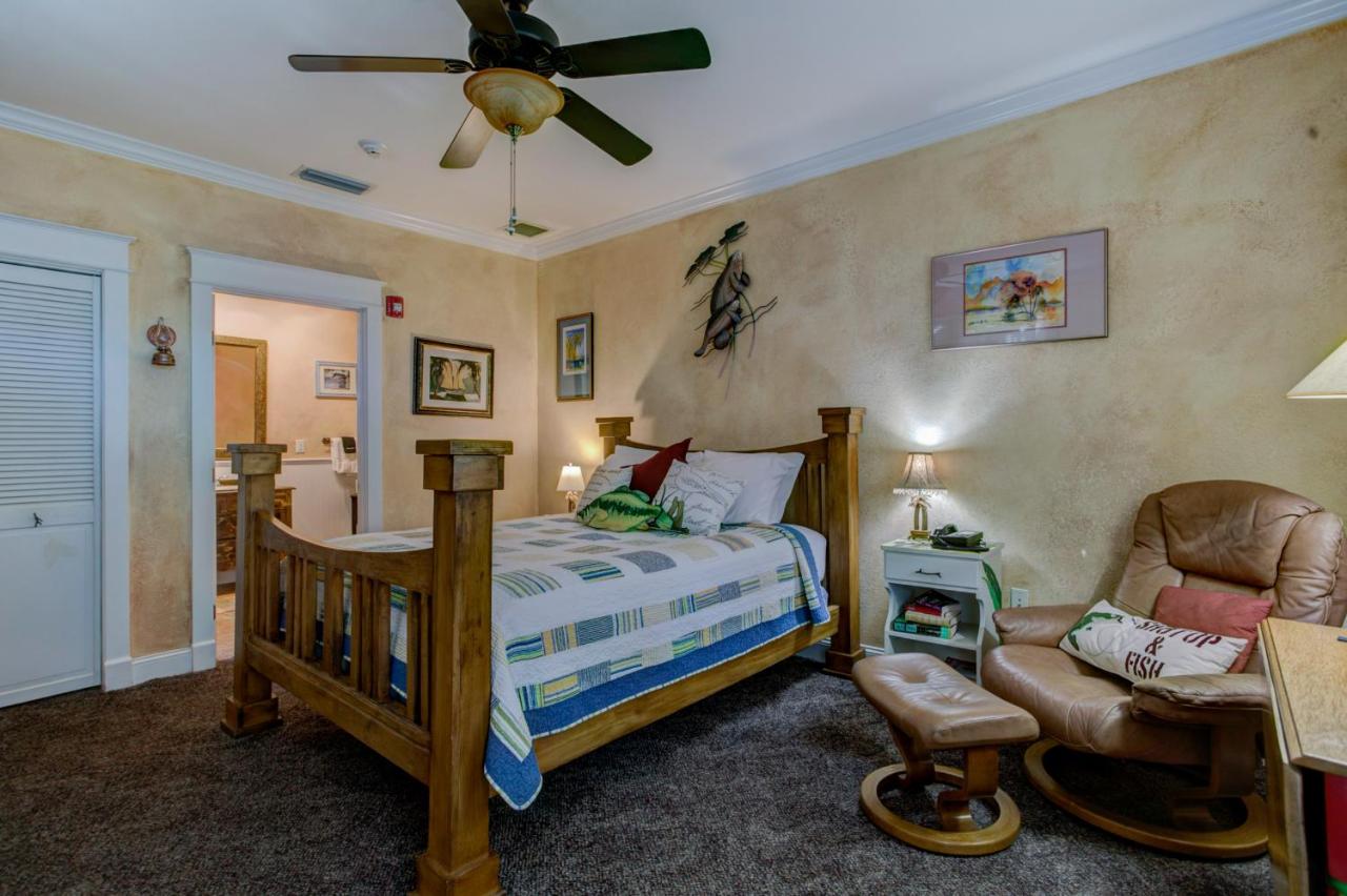  | Anchor Inn NSB Bed and Breakfast