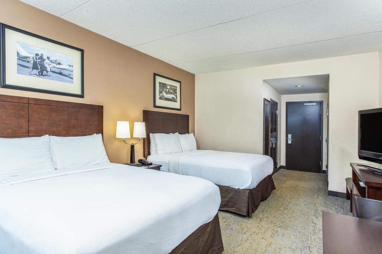 Queen Room with Two Queen Beds at Holiday Inn Louisville Airport - Fair/Expo by IHG