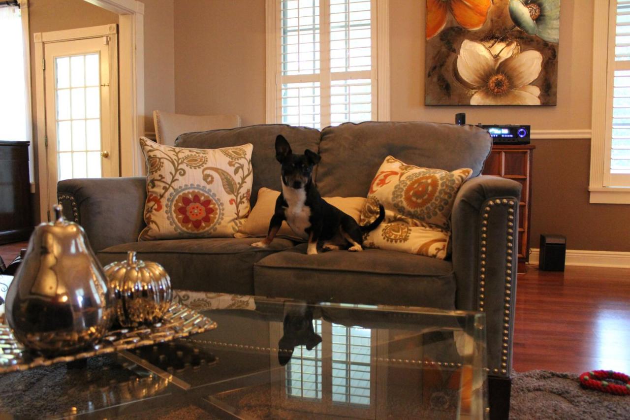 | Huffman House Bed & Breakfast