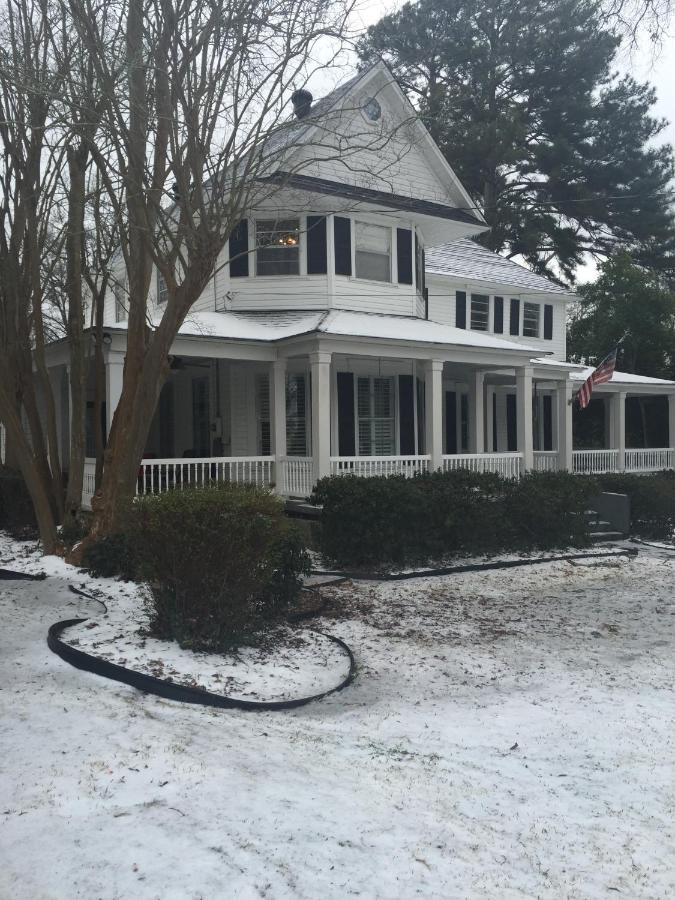 | Huffman House Bed & Breakfast