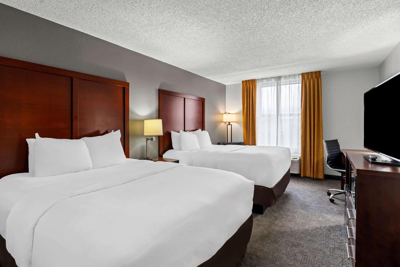 Queen Room with Two Queen Beds - Non-Smoking at Comfort Inn & Suites Staunton