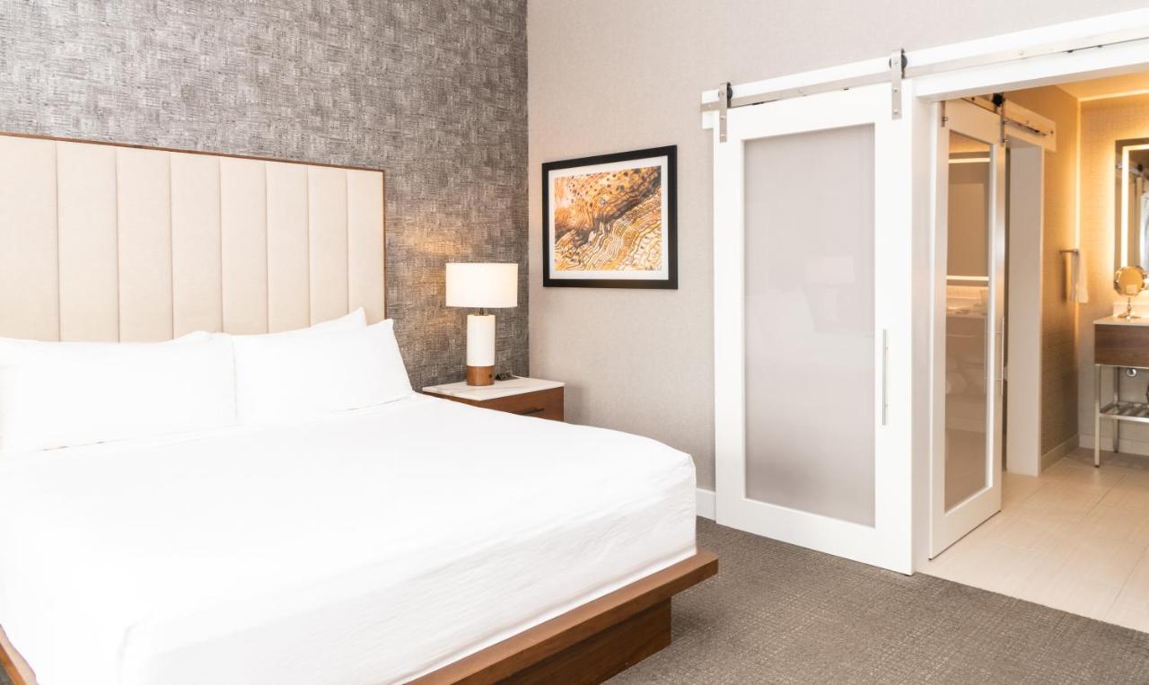 Room #23655117 at Horseshoe Bay Resort
