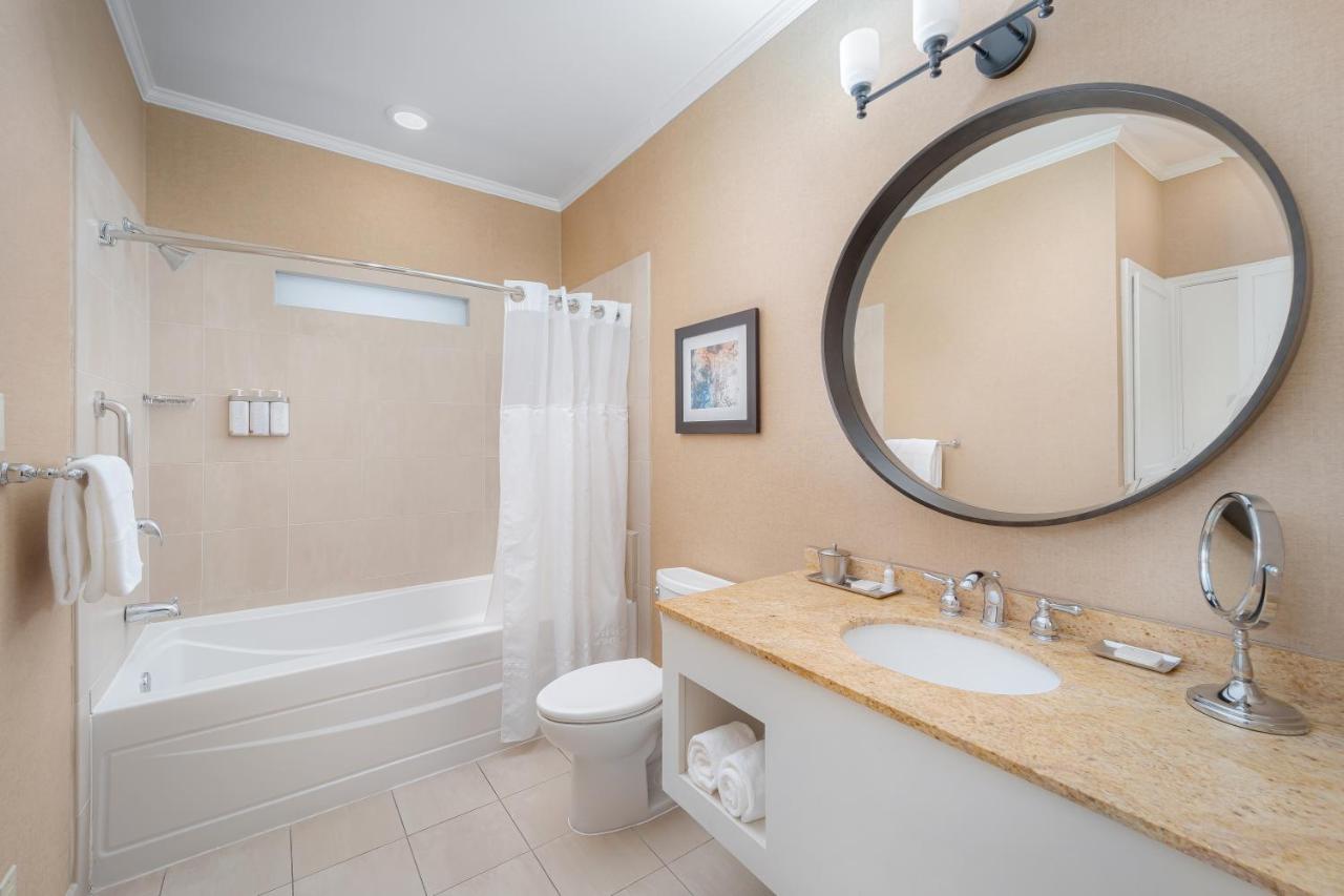 Room #23655122 at Horseshoe Bay Resort