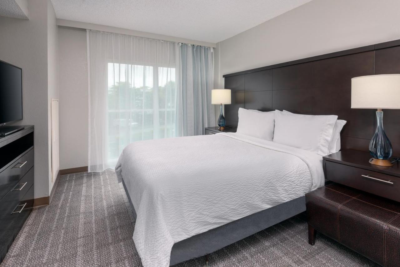 | Staybridge Suites Miami Doral Area, an IHG Hotel