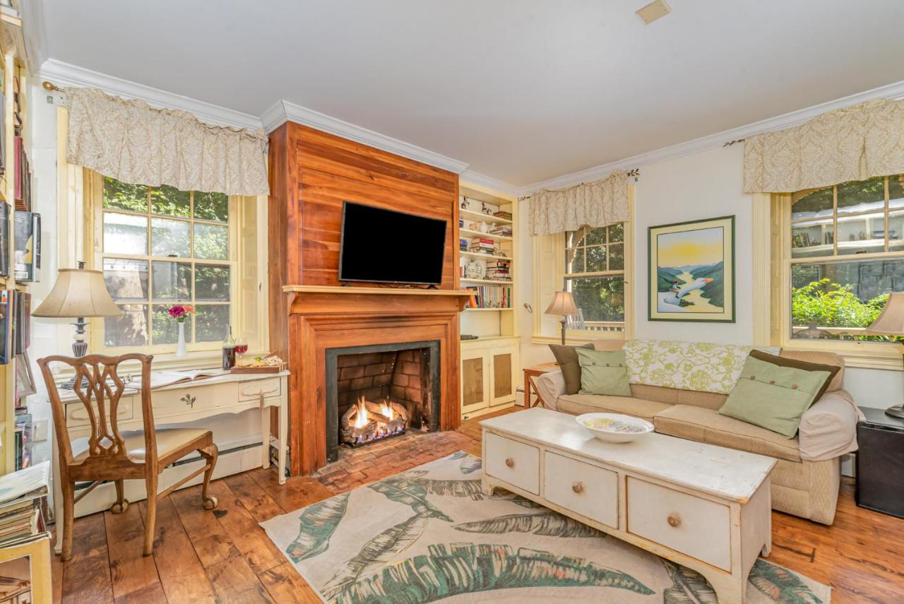 | Fallen Tree Farm Bed and Breakfast