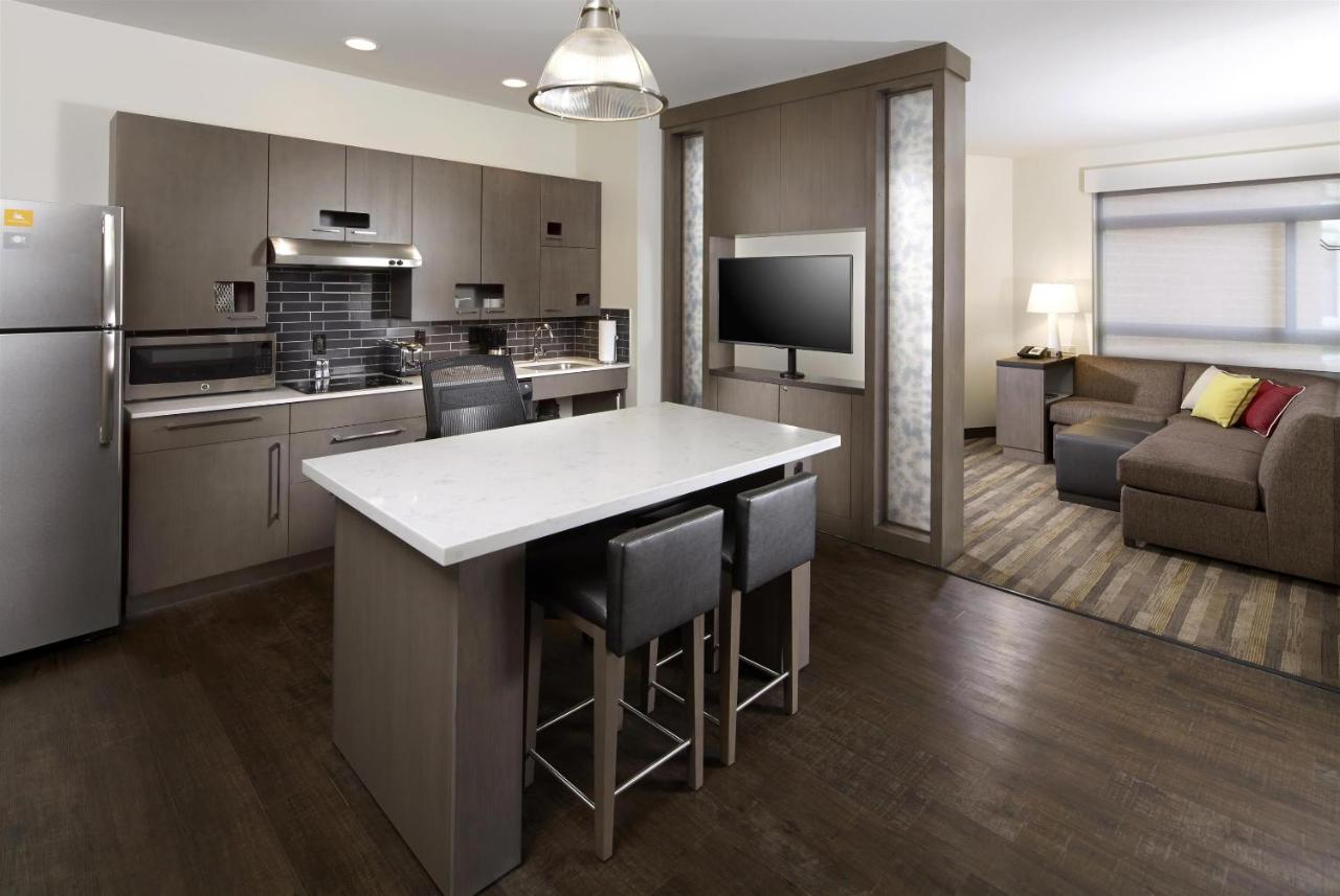 One-Bedroom King Suite at Hyatt House Pittsburgh/Bloomfield/Shadyside