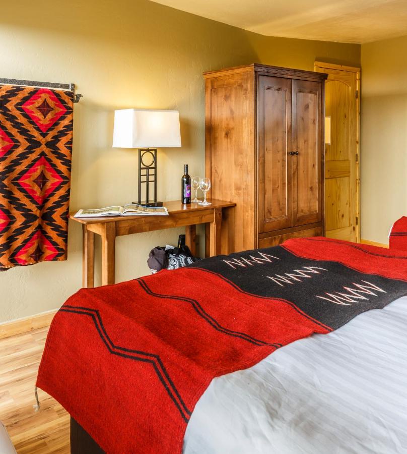 | Far View Lodge