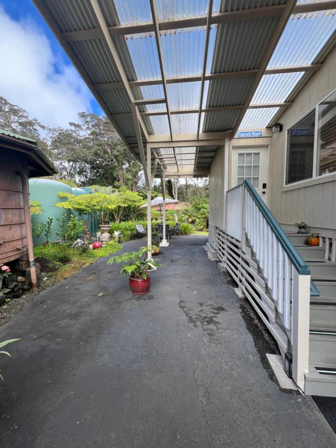 | Aloha Junction Suites - 5 min from Hawaii Volcanoes National Park