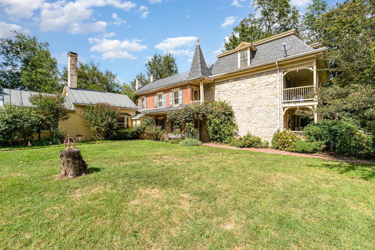 | Fallen Tree Farm Bed and Breakfast