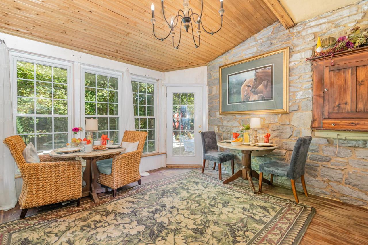 | Fallen Tree Farm Bed and Breakfast