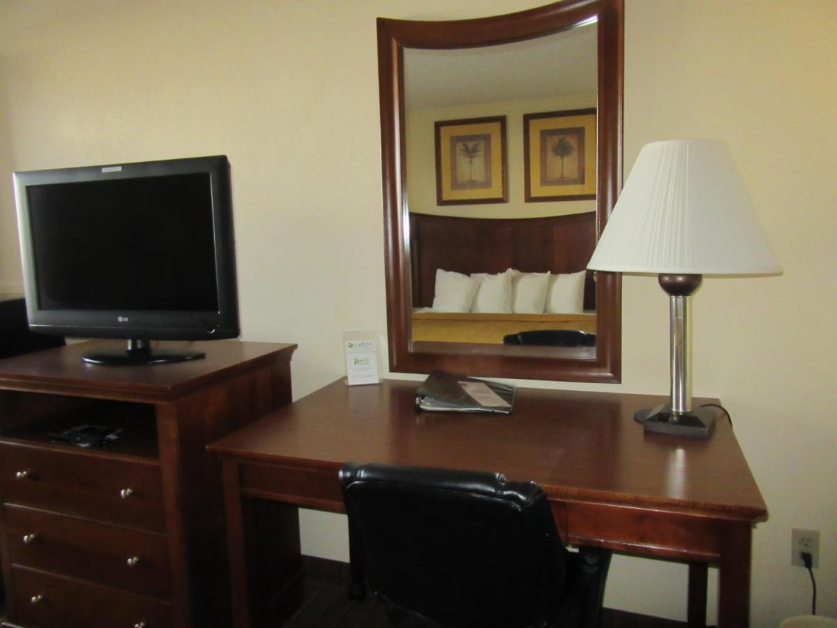 King Room - Disability Access/Non-Smoking at Quality Inn Fort Jackson