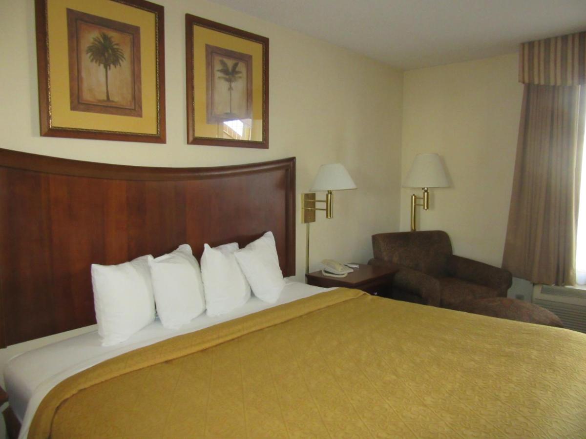 King Room - Disability Access/Non-Smoking at Quality Inn Fort Jackson
