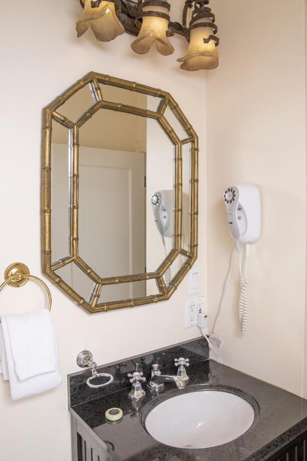 Junior Suite at Washington Square Inn