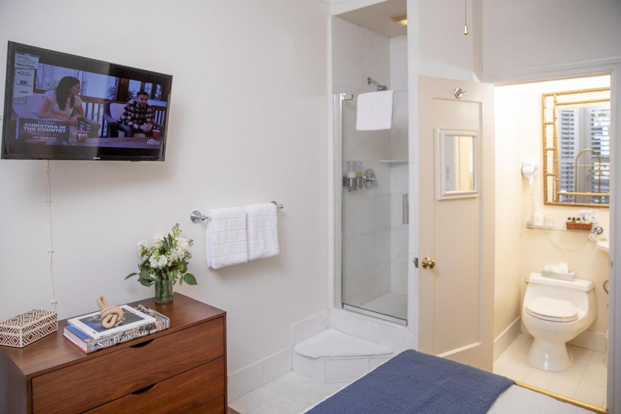 Economy Double Room at Washington Square Inn