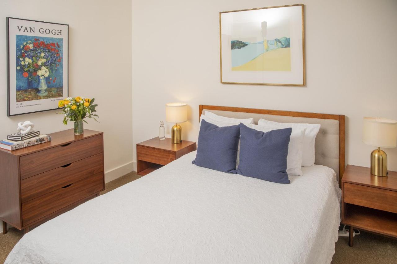 Standard Queen Room at Washington Square Inn