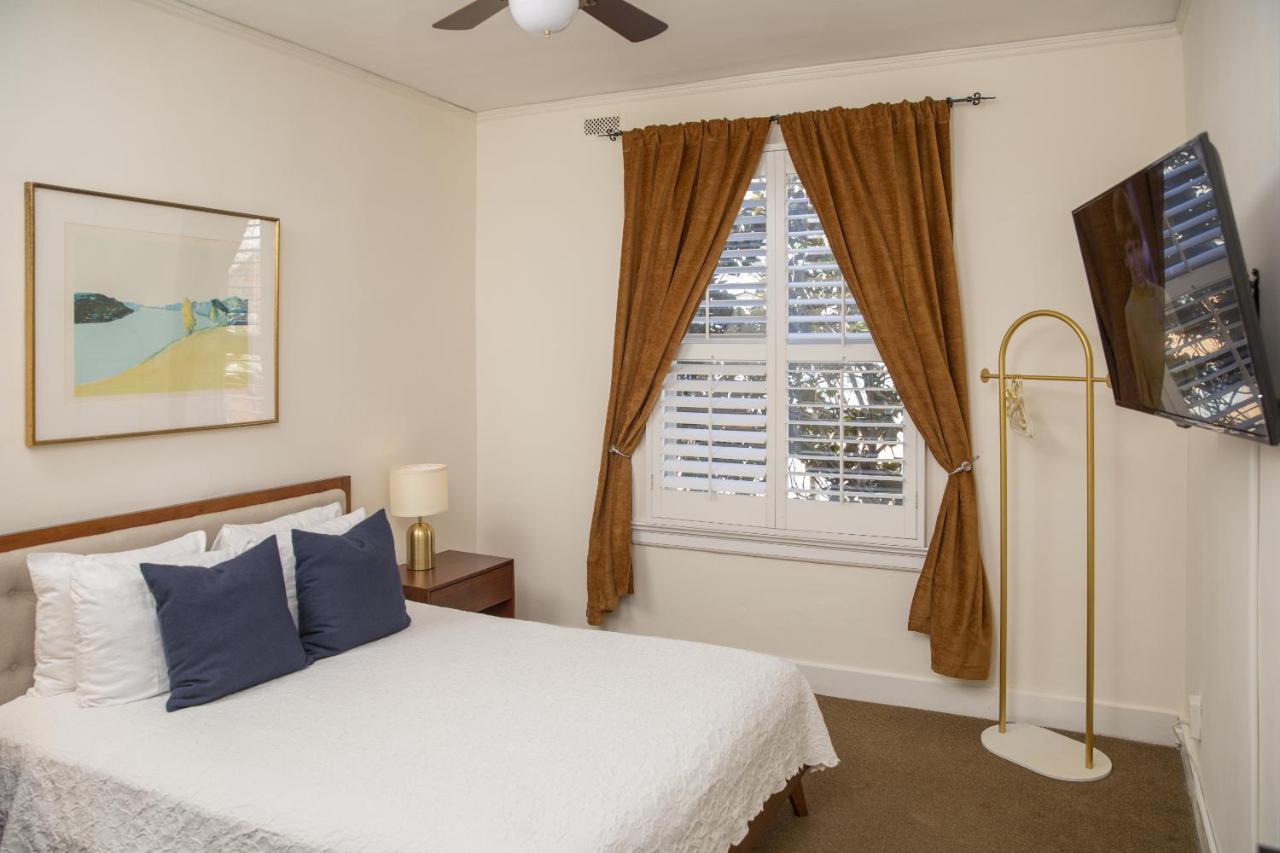 Standard Queen Room at Washington Square Inn