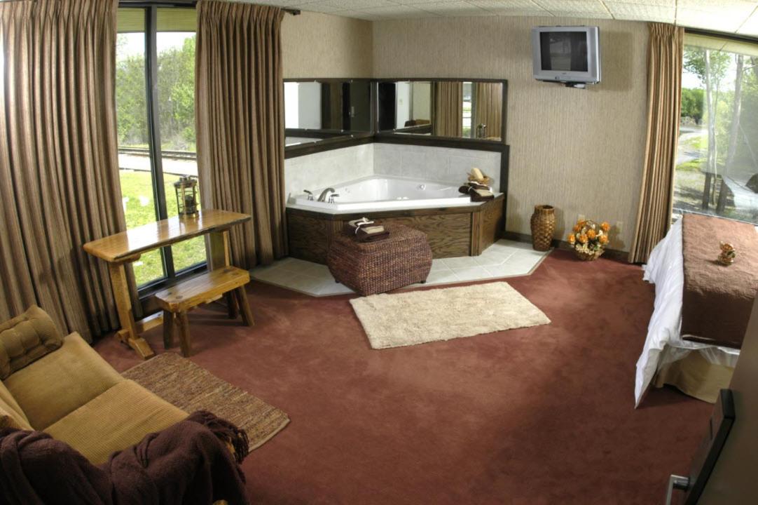 | RiverBank Lodge