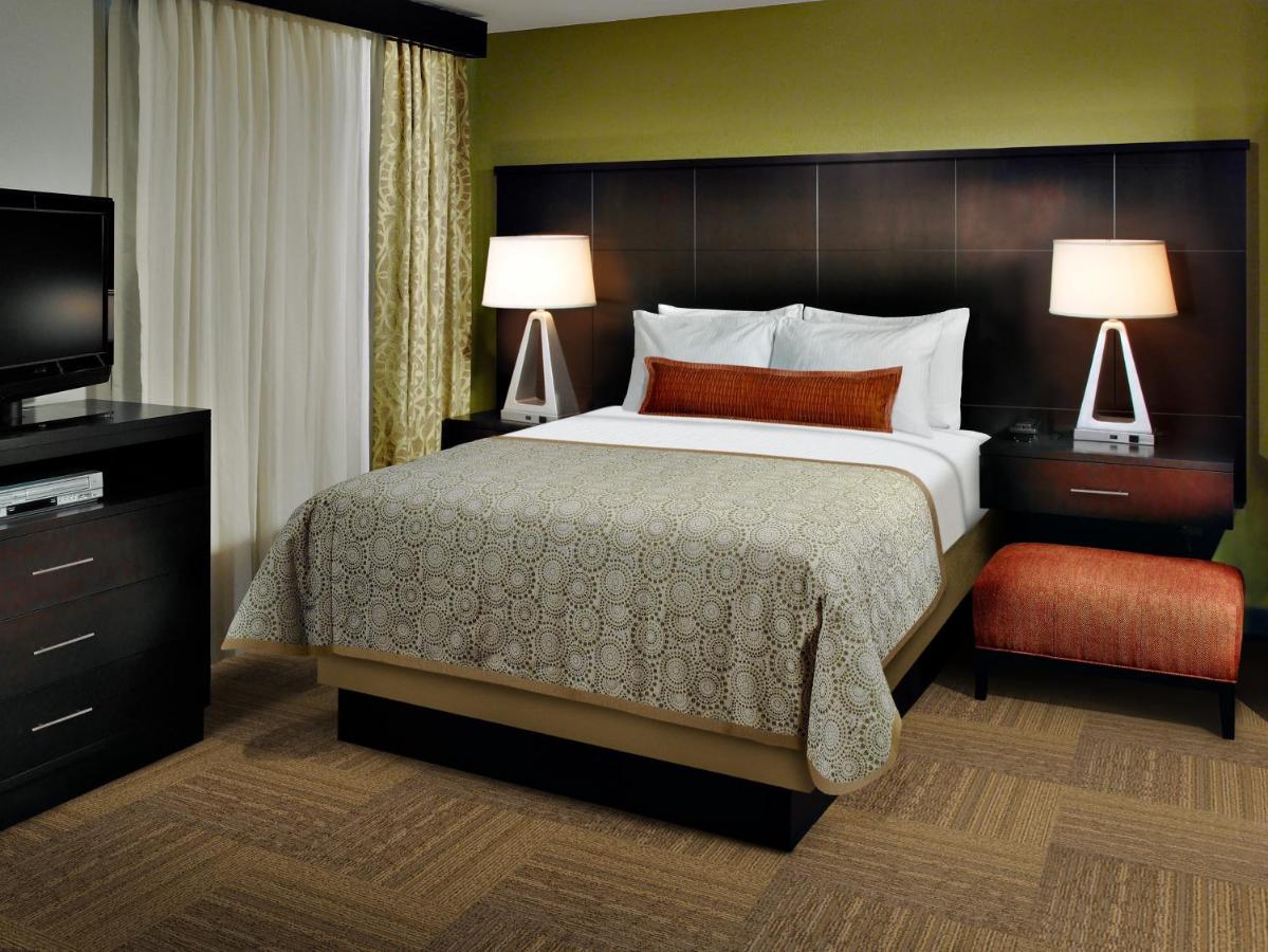 | Staybridge Suites - Pittsburgh-Cranberry Township, an IHG Hotel
