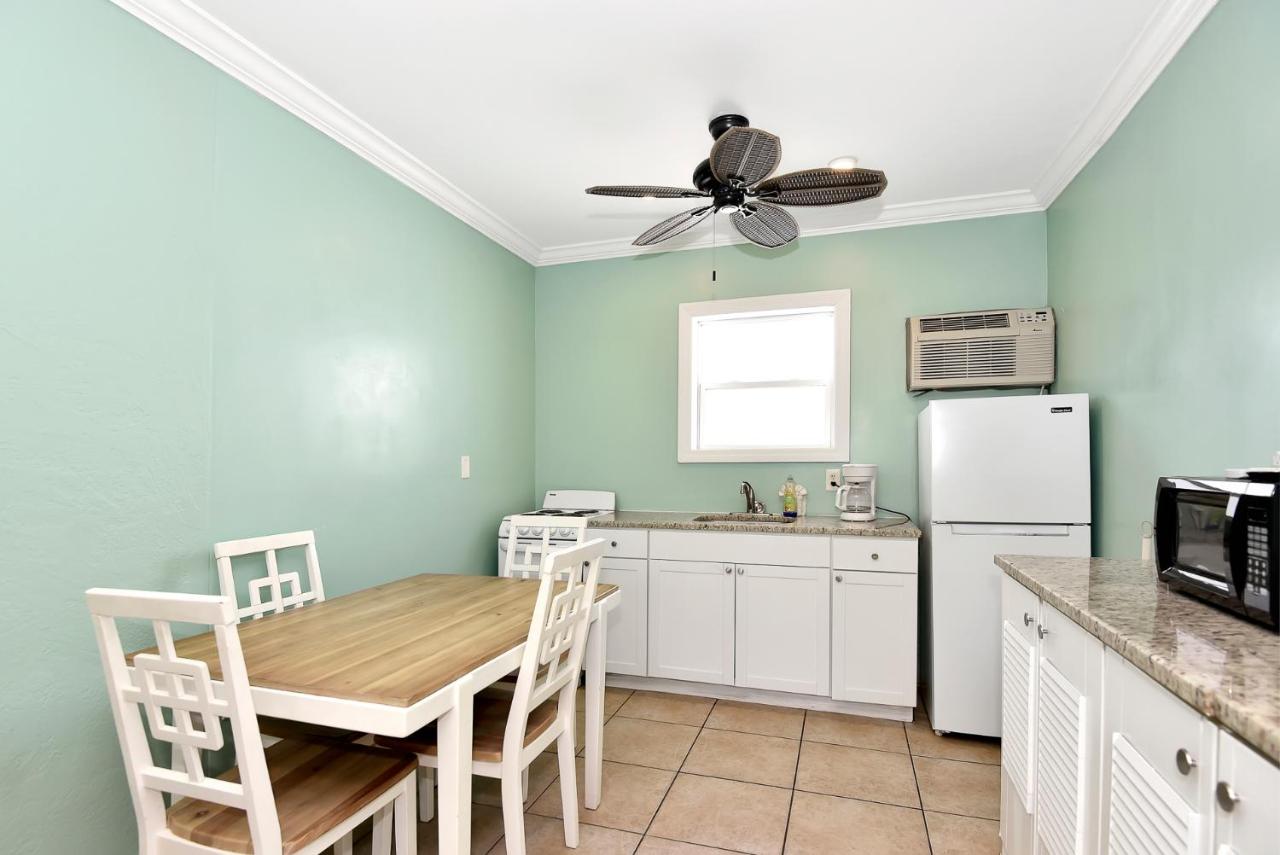  | Shoreline Suites & Cabana Cottages – Beachfront