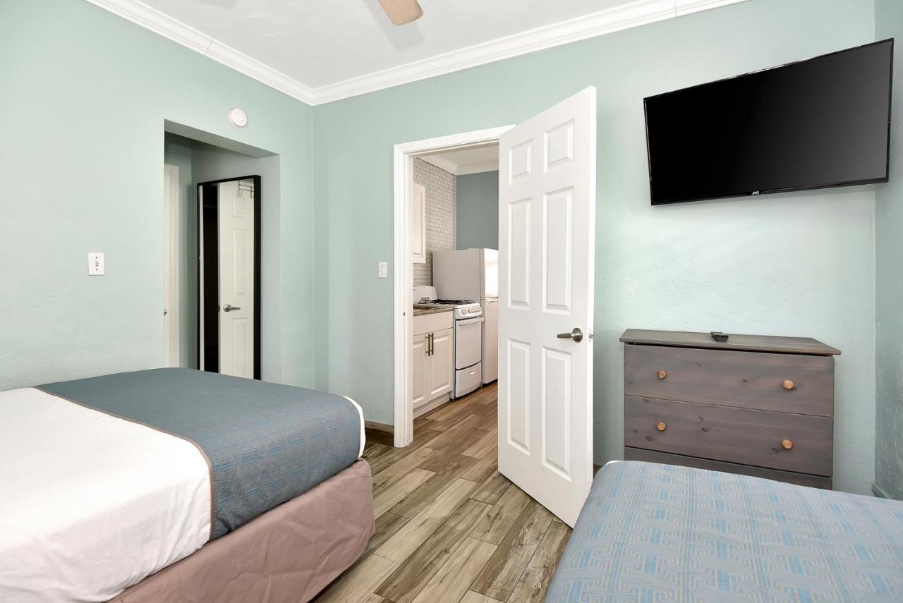  | Shoreline Suites & Cabana Cottages – Beachfront