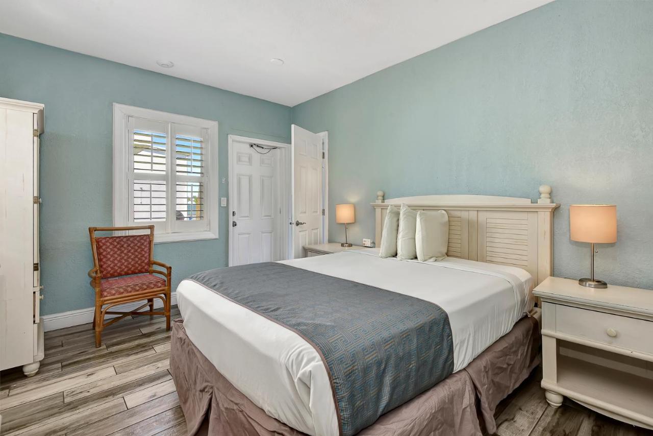  | Shoreline Suites & Cabana Cottages – Beachfront