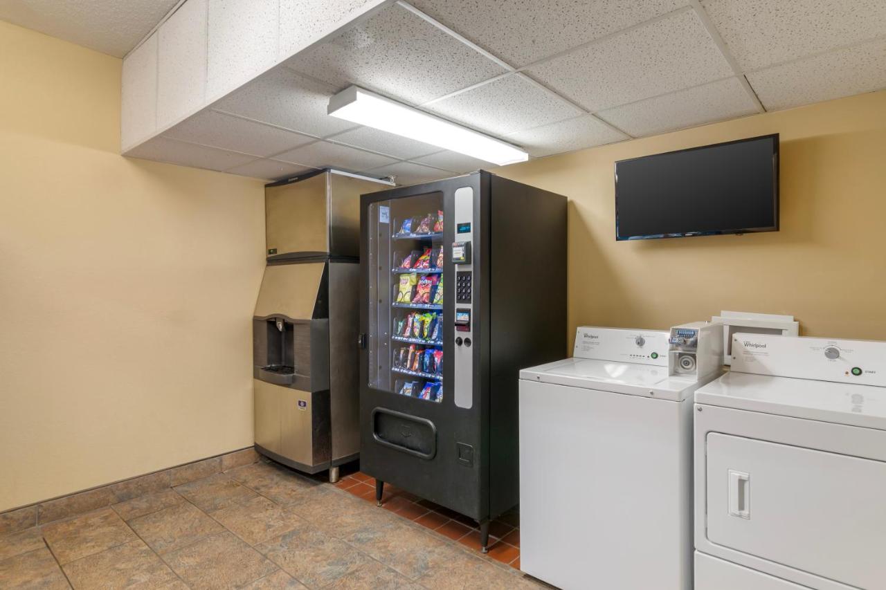  | EverSpring Suites