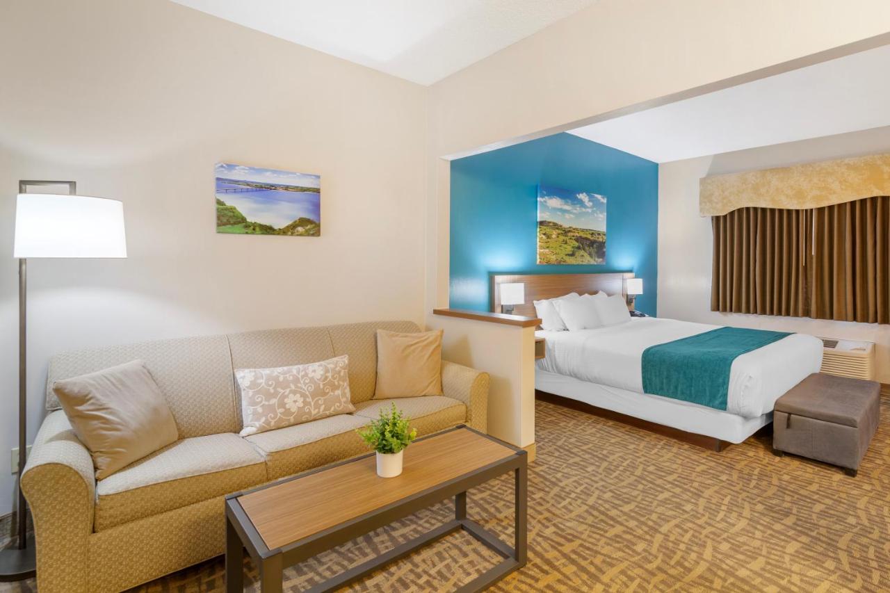  | EverSpring Suites