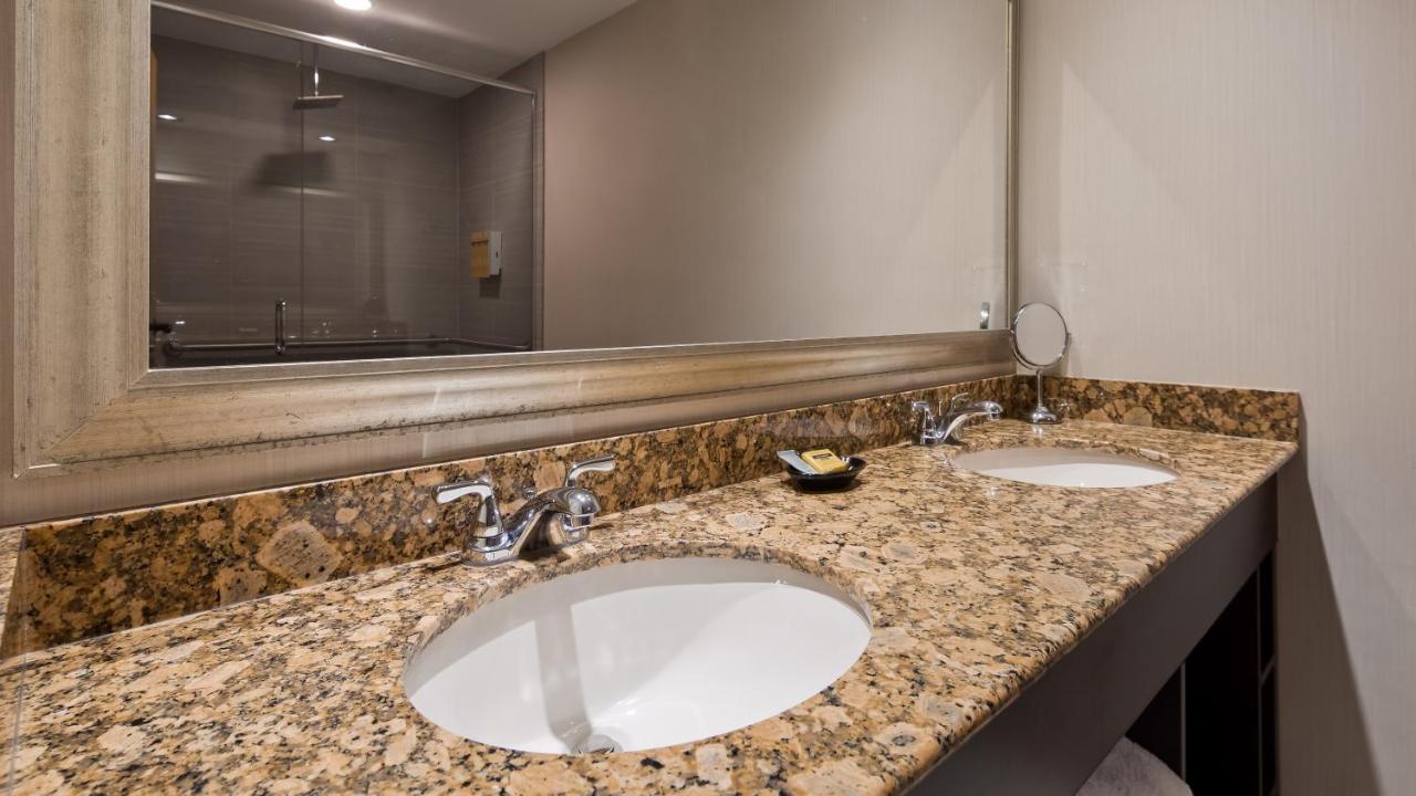 | Best Western Plus Ambassador Suites Venice