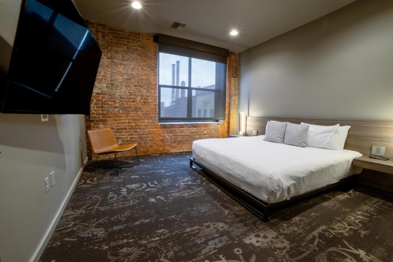 | Montvale Hotel