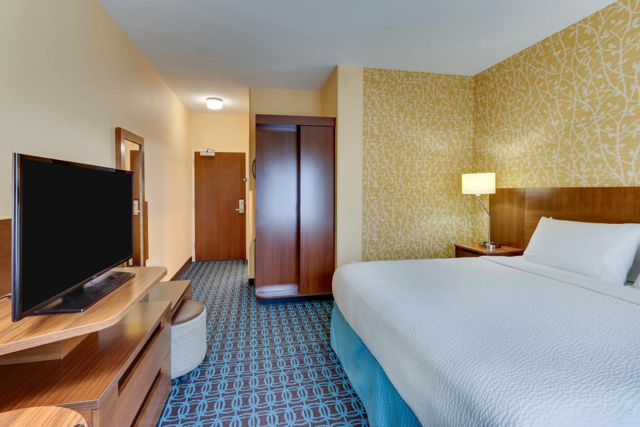 | Fairfield Inn & Suites by Marriott Dunn I-95