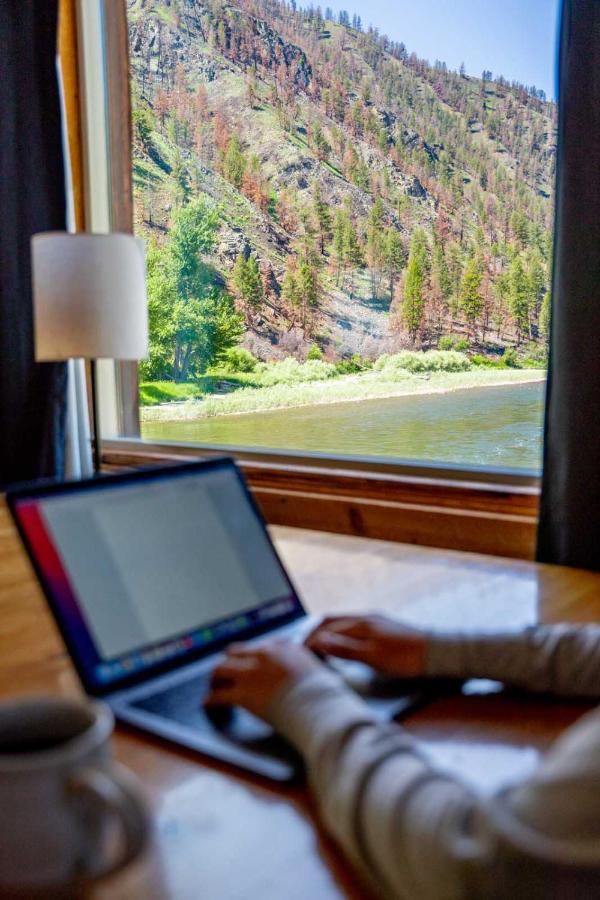 | River's Fork Lodge