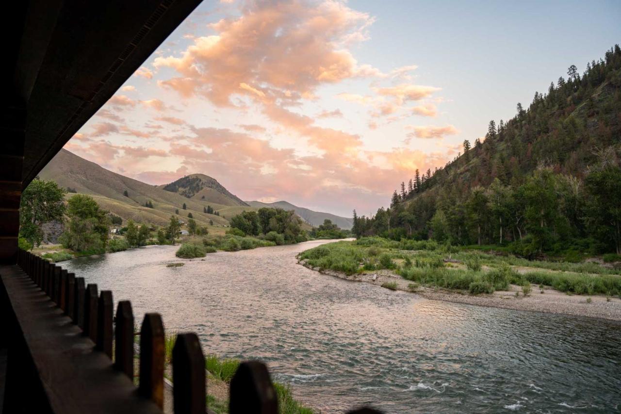 | River's Fork Lodge